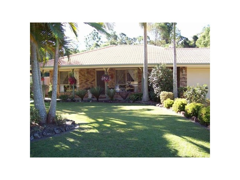 7 Sidney Drive, Beerwah QLD 4519