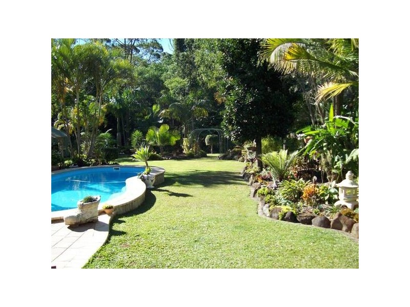 7 Sidney Drive, Beerwah QLD 4519