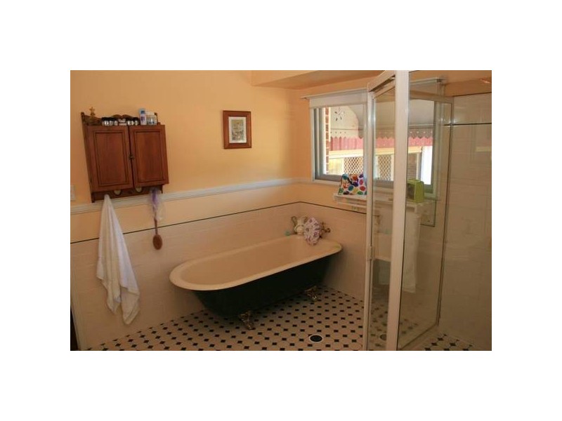 Glass House Mountains QLD 4518