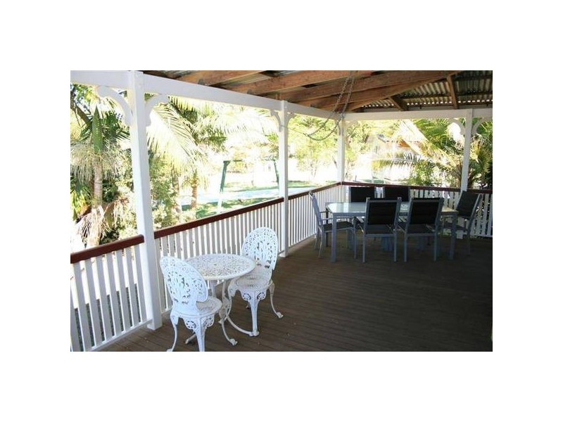 Glass House Mountains QLD 4518