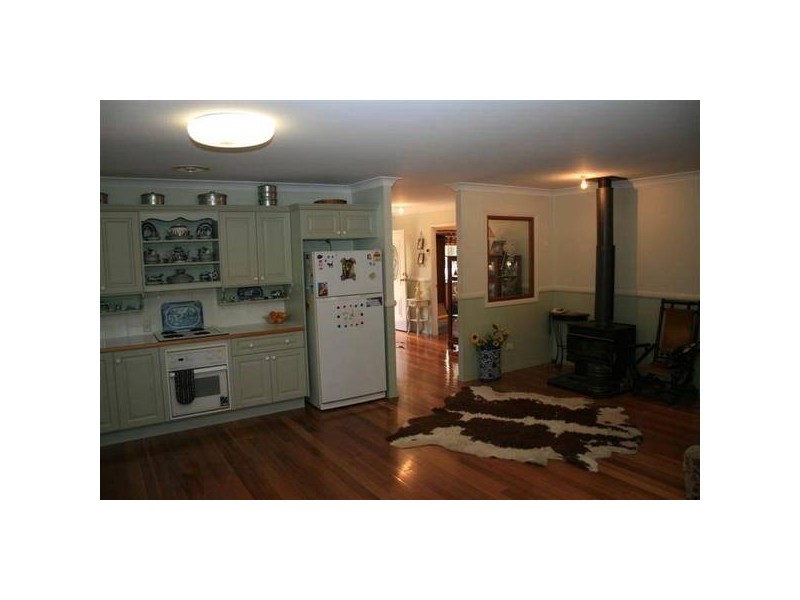 Glass House Mountains QLD 4518