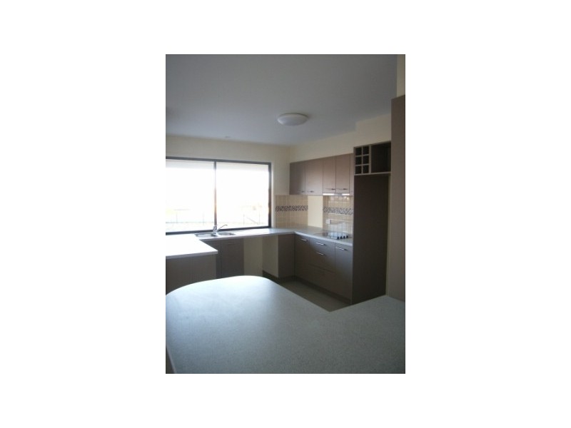 4 Pacific Place, Beerwah QLD 4519