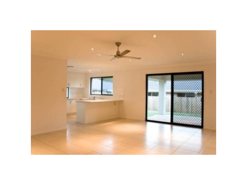 11 Sugarcoast Drive, Glass House Mountains QLD 4518