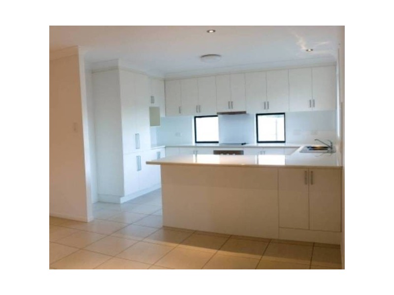 11 Sugarcoast Drive, Glass House Mountains QLD 4518