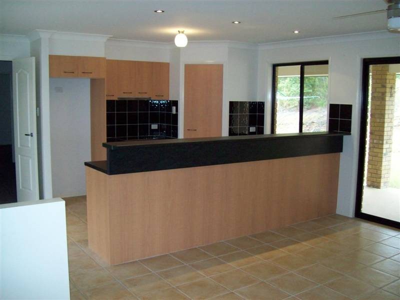 2 Bloomfield Place, Beerwah QLD 4519