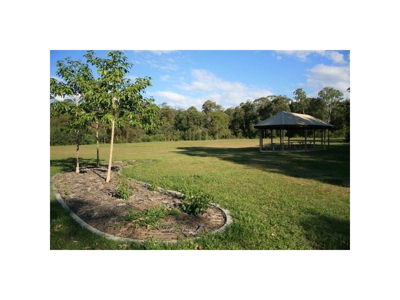 Glass House Mountains QLD 4518