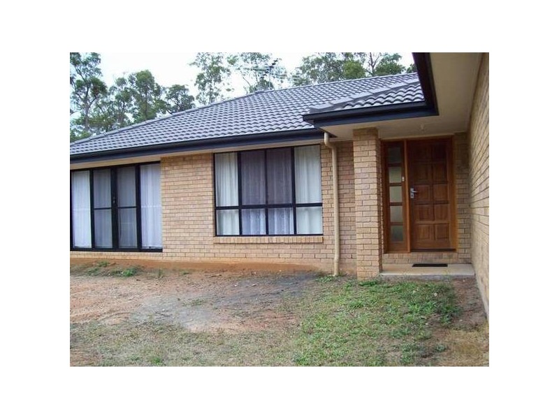 2 Bloomfield Place, Beerwah QLD 4519