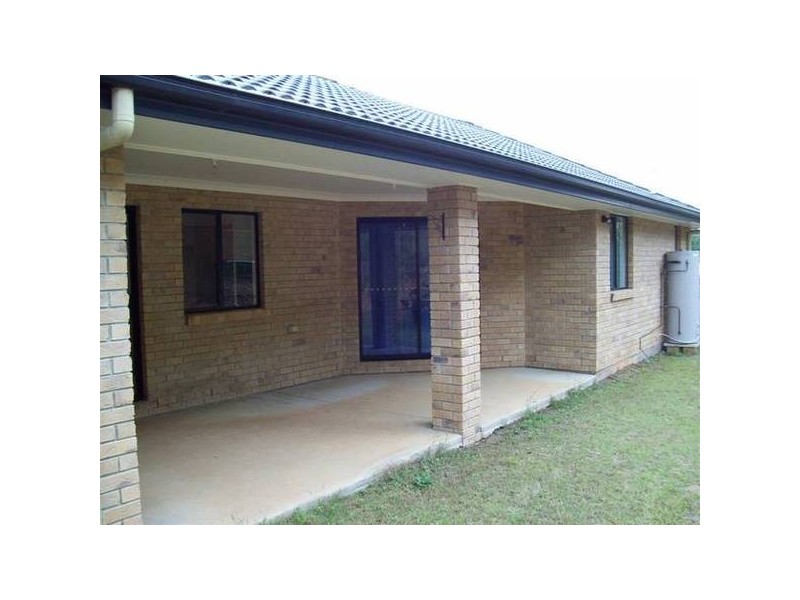 2 Bloomfield Place, Beerwah QLD 4519