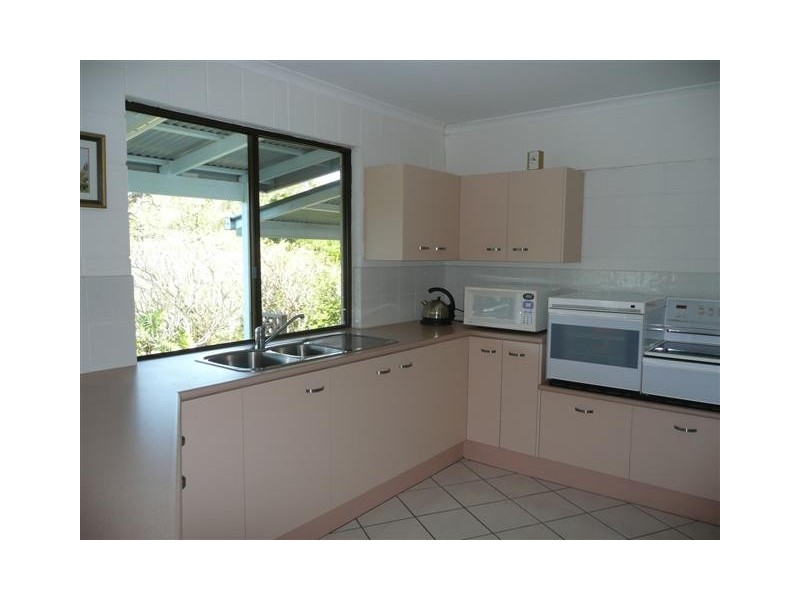 Glass House Mountains QLD 4518