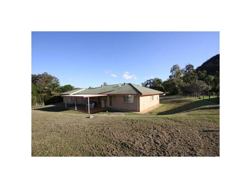 Glass House Mountains QLD 4518