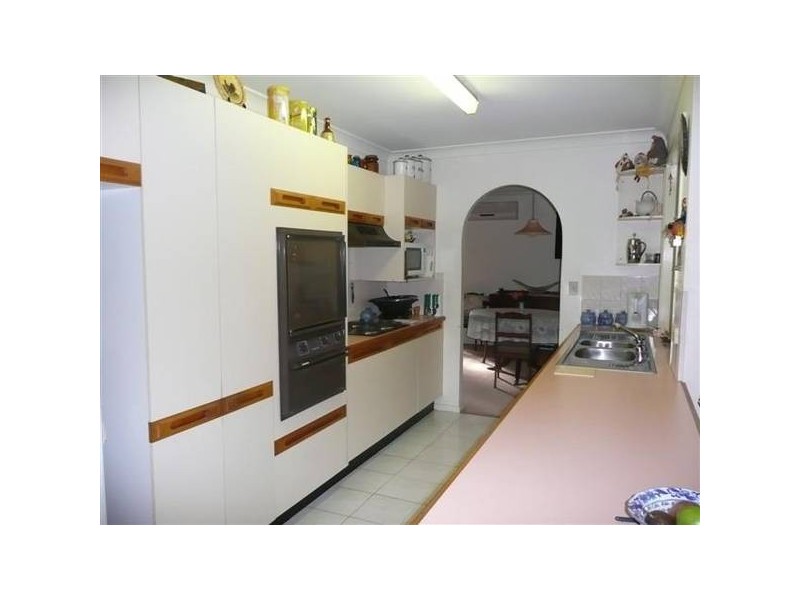 Glass House Mountains QLD 4518