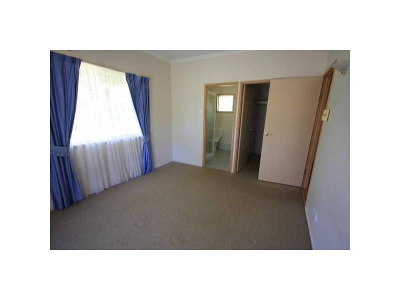 Glass House Mountains QLD 4518