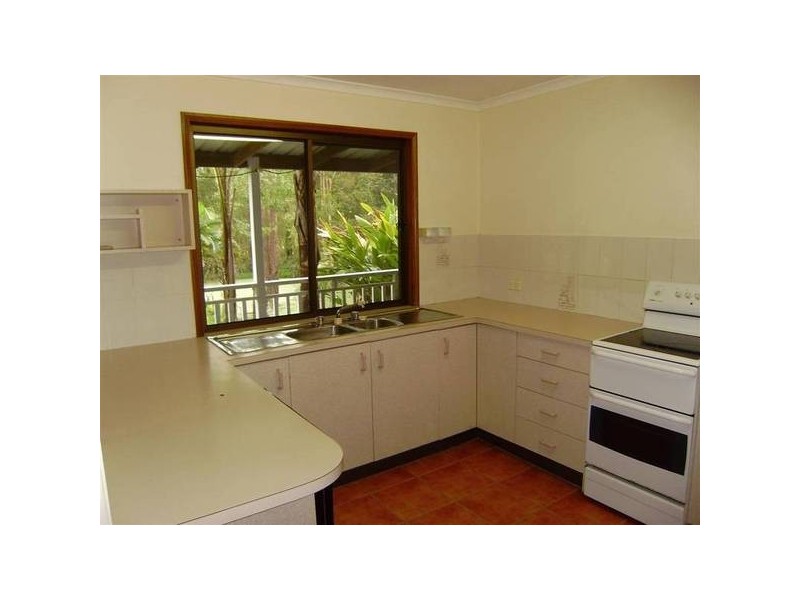 10 Woodwood Road, Landsborough QLD 4550