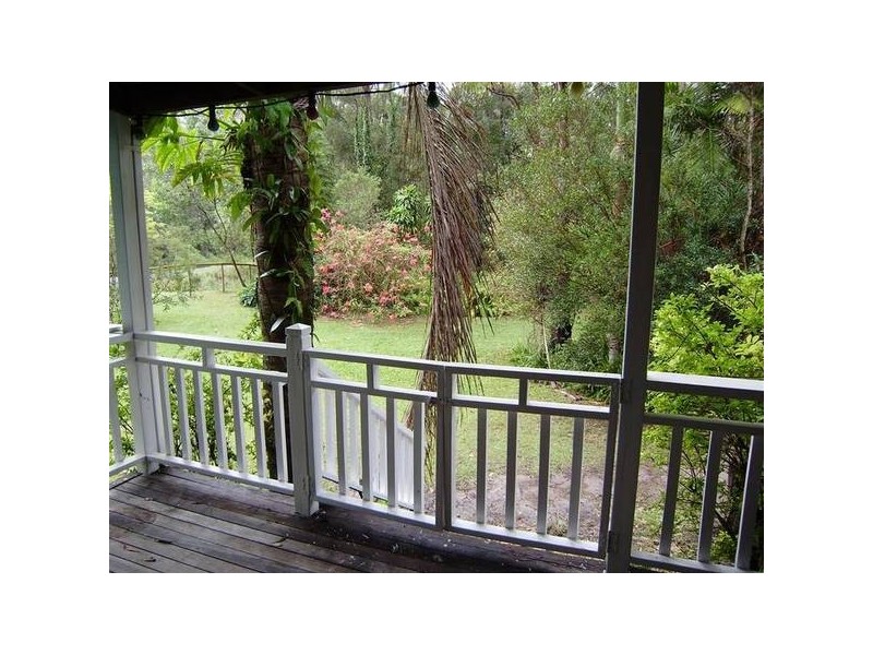 10 Woodwood Road, Landsborough QLD 4550