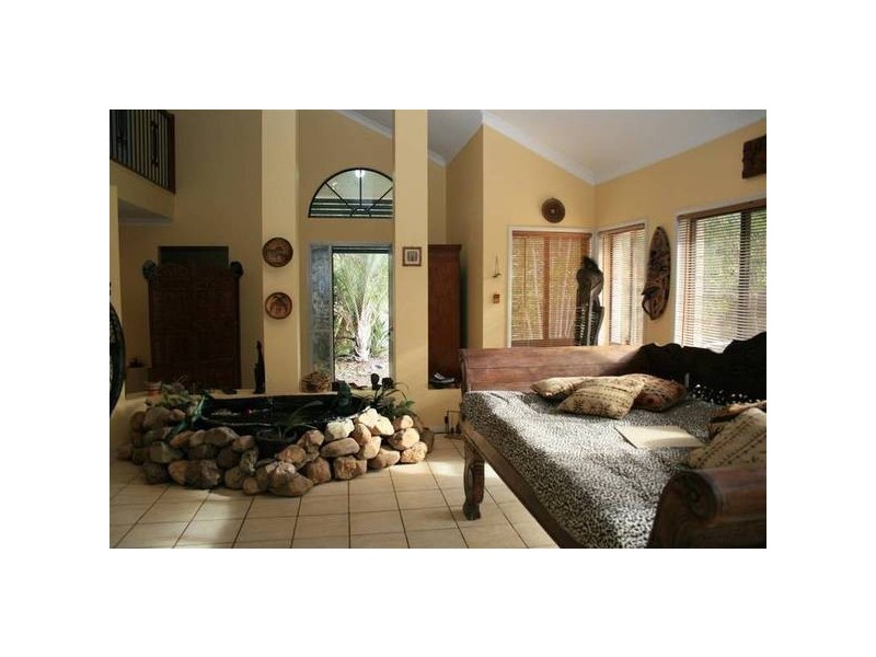 Glass House Mountains QLD 4518