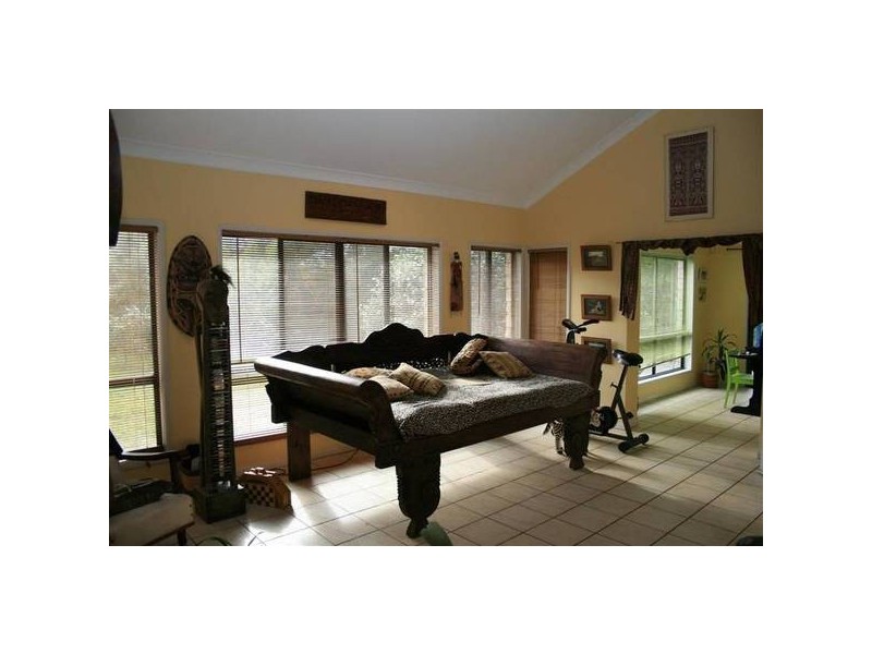 Glass House Mountains QLD 4518