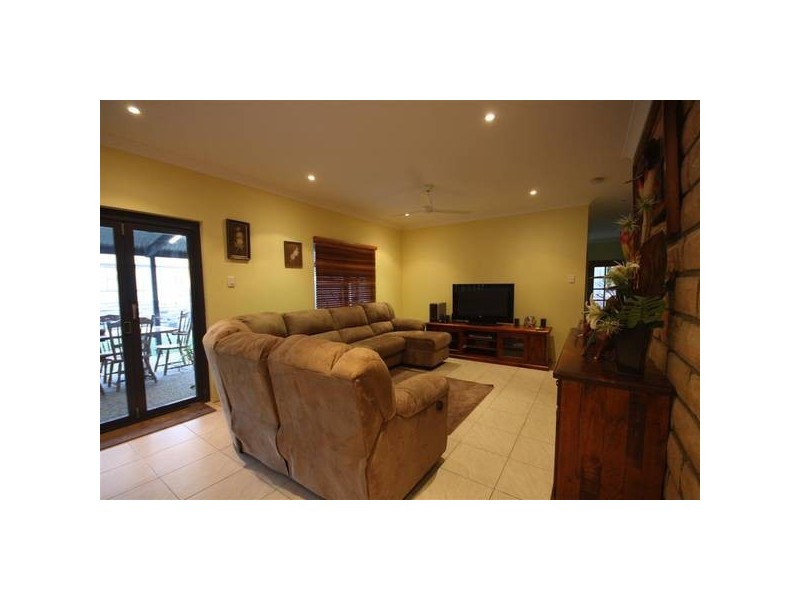 Glass House Mountains QLD 4518