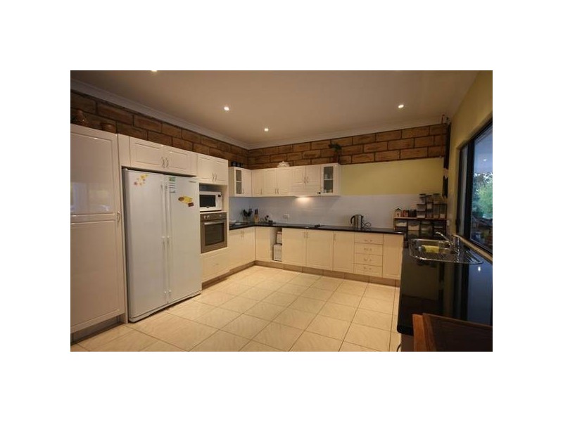 Glass House Mountains QLD 4518