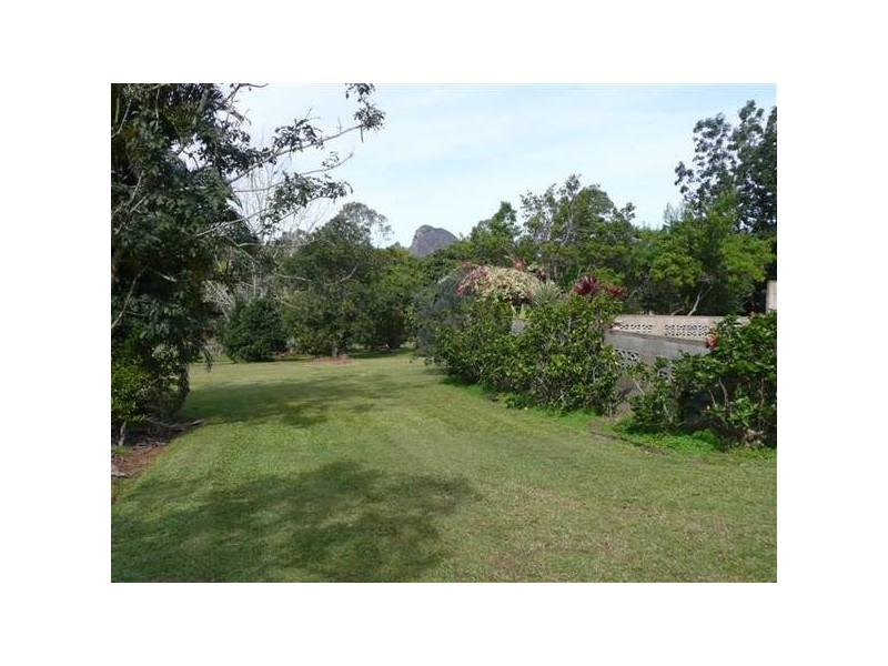 15 Sahara Road, Glass House Mountains QLD 4518