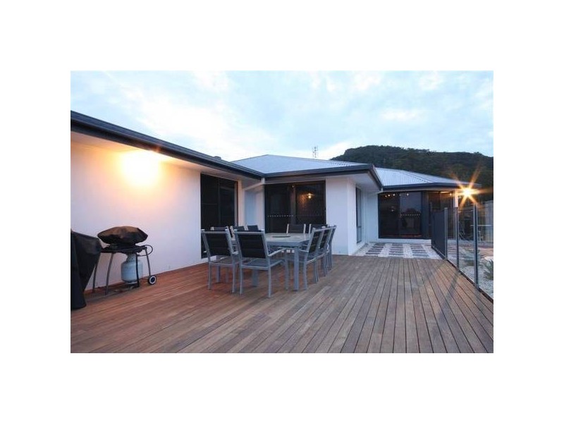 Glass House Mountains QLD 4518