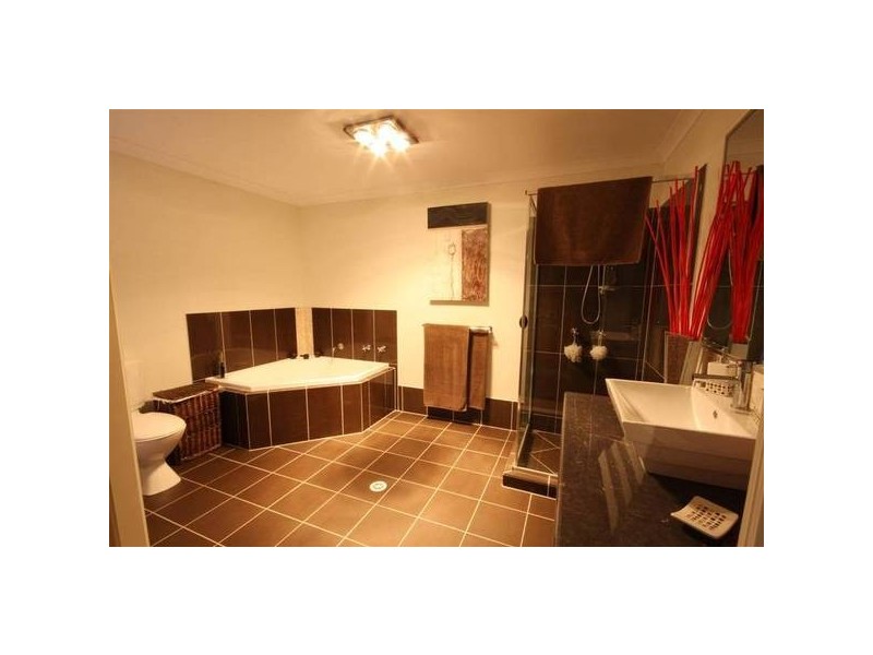 Glass House Mountains QLD 4518