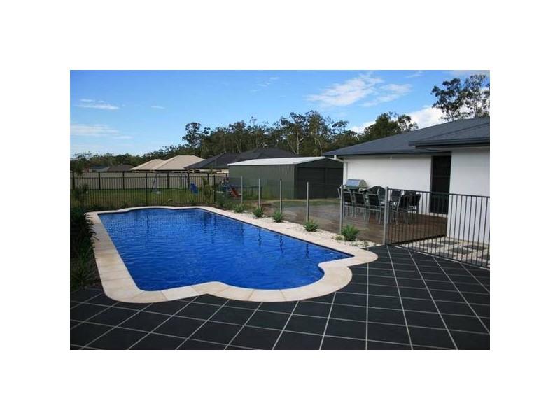 Glass House Mountains QLD 4518