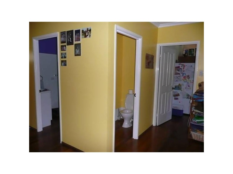 Glass House Mountains QLD 4518