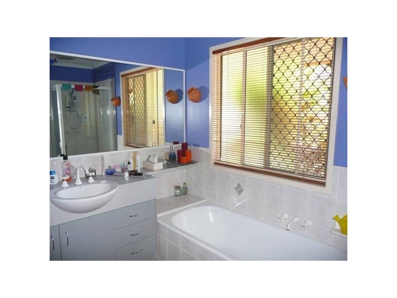 Glass House Mountains QLD 4518