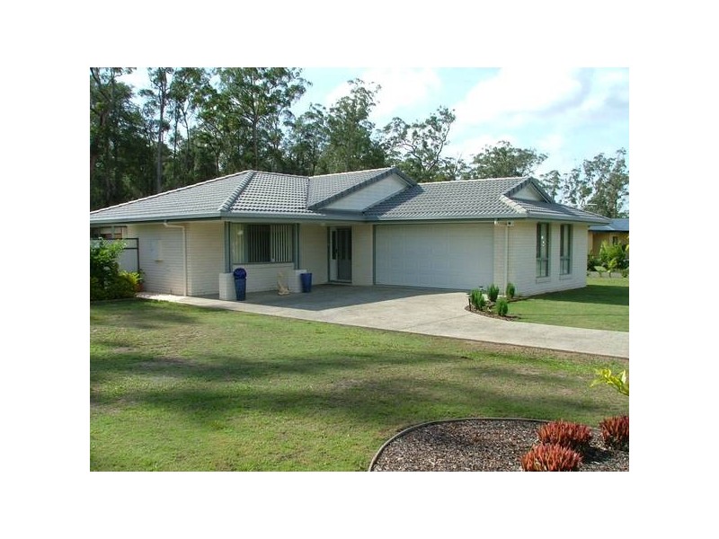 5 Bowerbird Place, Landsborough QLD 4550
