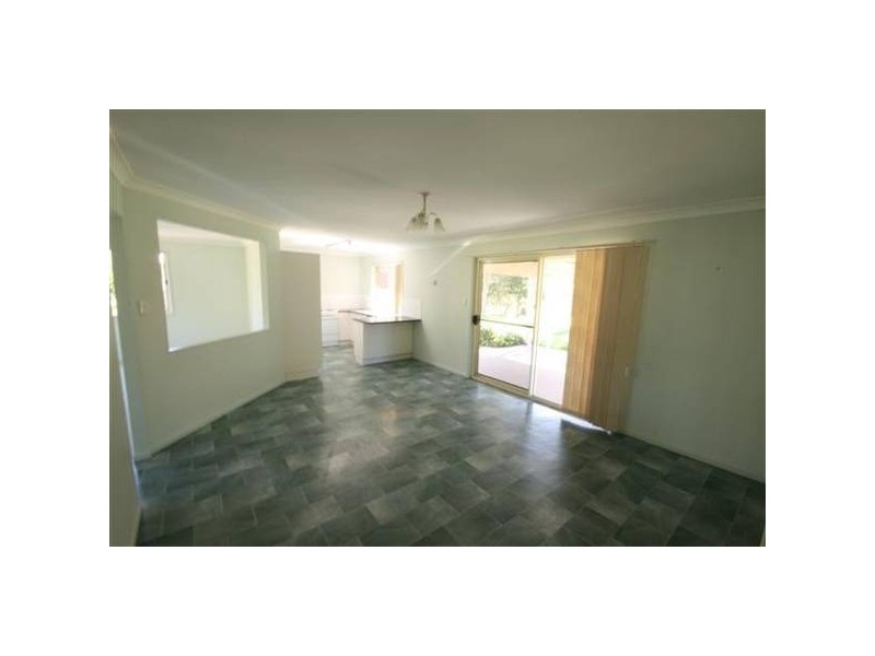 27 Hillside Road, Glass House Mountains QLD 4518