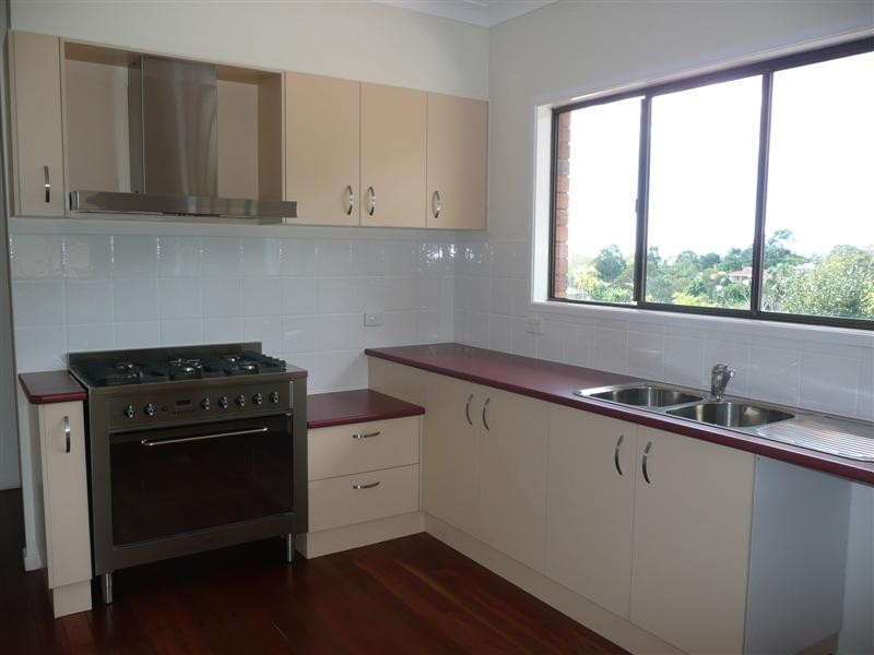Glass House Mountains QLD 4518