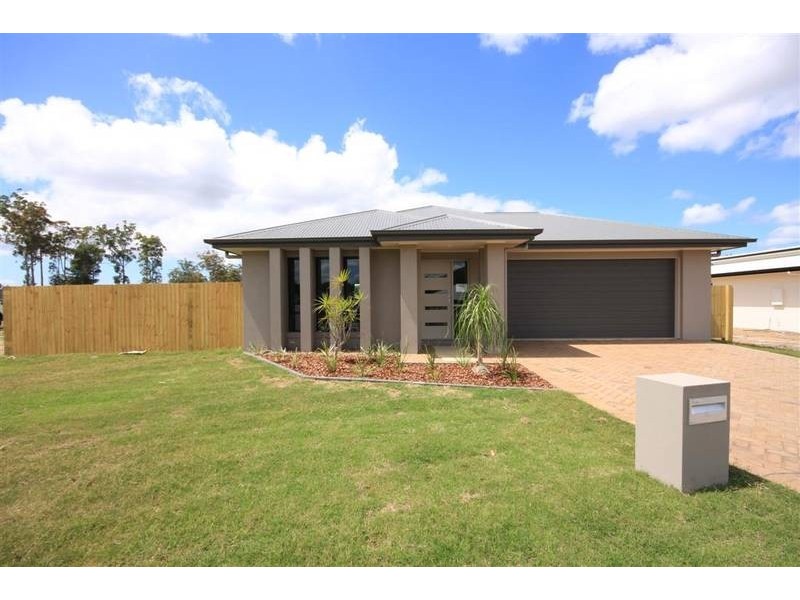 9 Woodgrove Boulevard, Beerwah QLD 4519