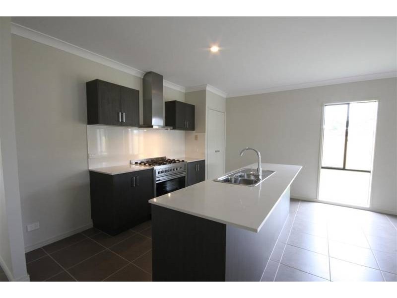 9 Woodgrove Boulevard, Beerwah QLD 4519