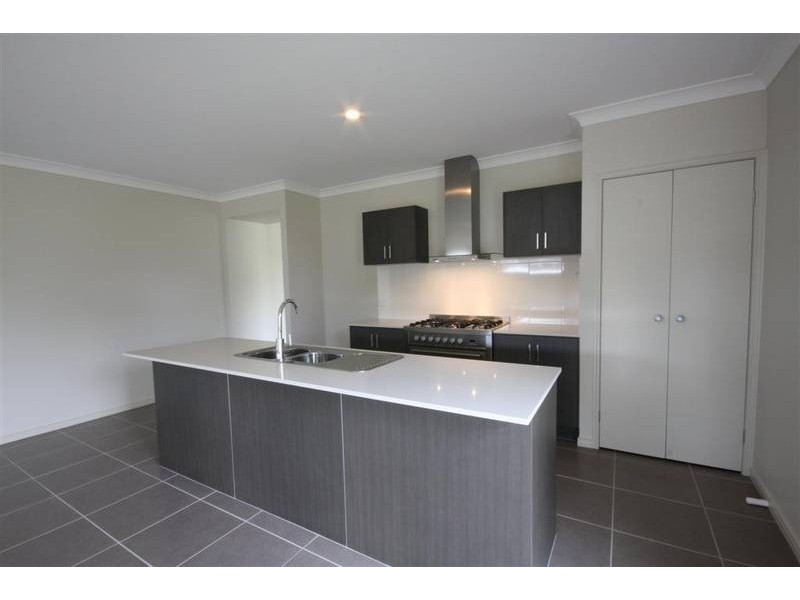 9 Woodgrove Boulevard, Beerwah QLD 4519