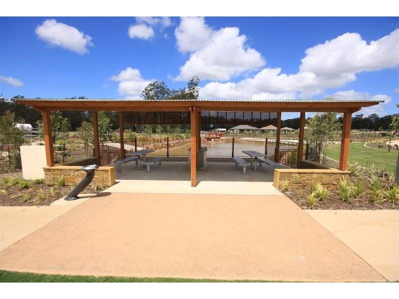 9 Woodgrove Boulevard, Beerwah QLD 4519