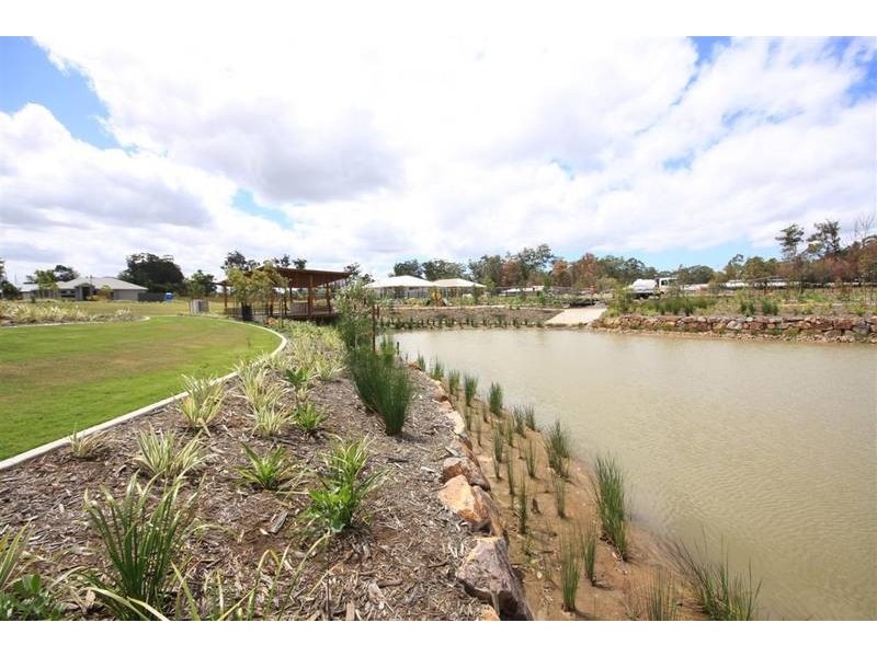 9 Woodgrove Boulevard, Beerwah QLD 4519