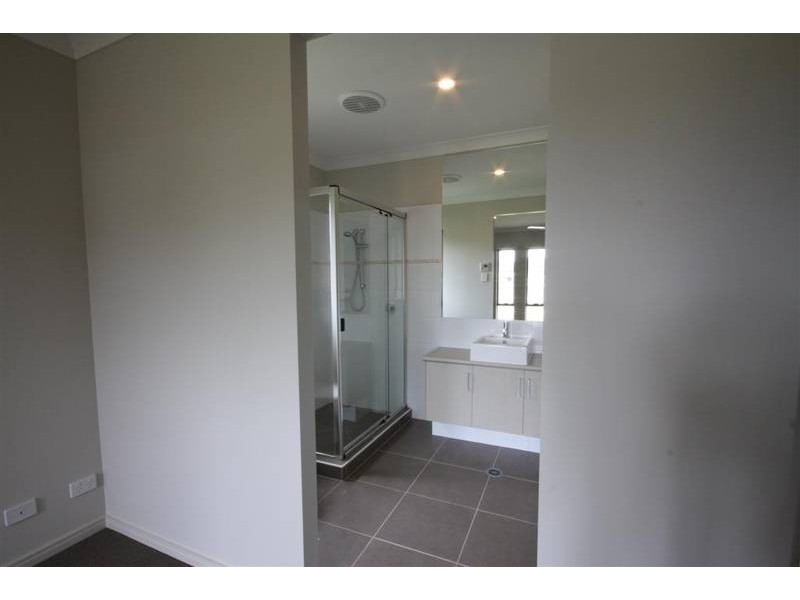 9 Woodgrove Boulevard, Beerwah QLD 4519