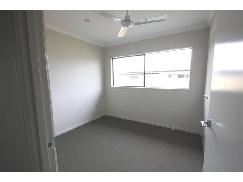 9 Woodgrove Boulevard, Beerwah QLD 4519