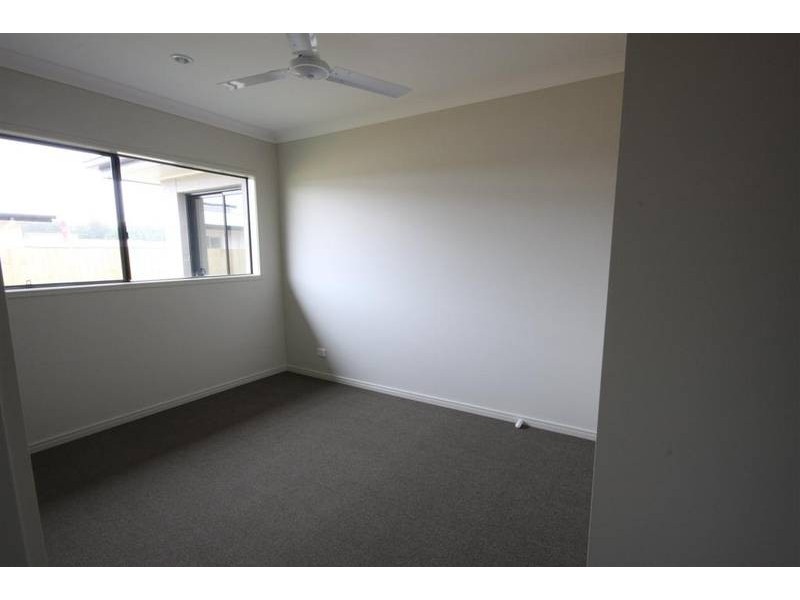 9 Woodgrove Boulevard, Beerwah QLD 4519