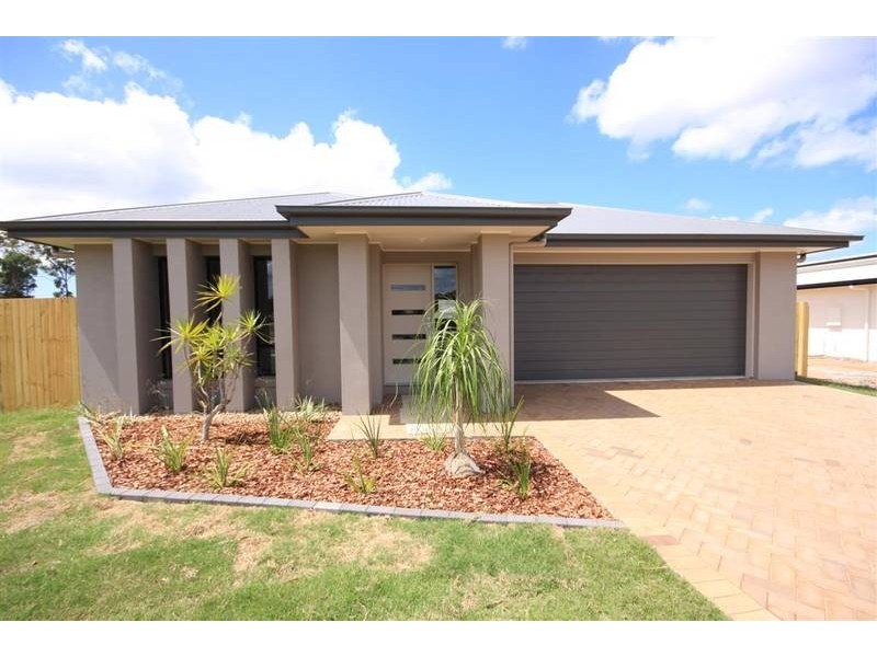 9 Woodgrove Boulevard, Beerwah QLD 4519