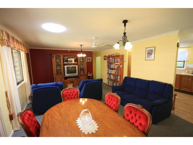 Glass House Mountains QLD 4518