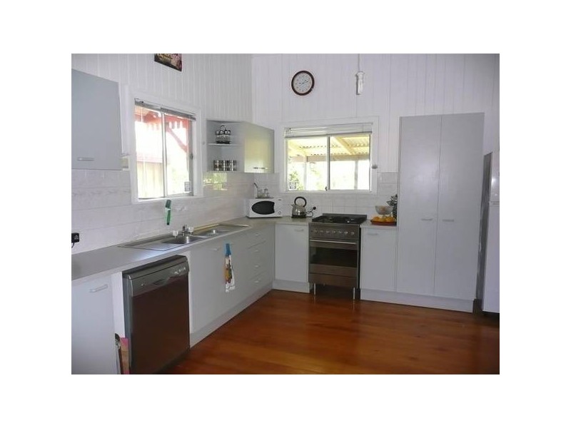 Glass House Mountains QLD 4518