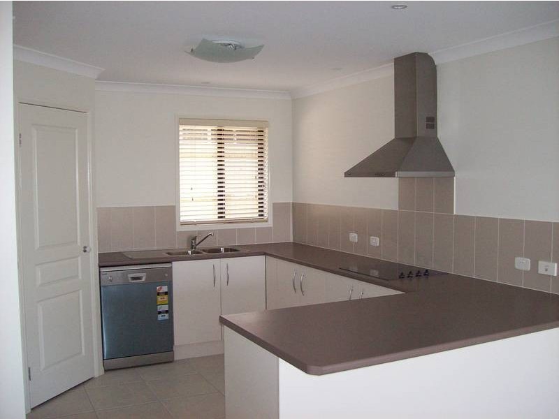 36 Heights Road, Beerwah QLD 4519