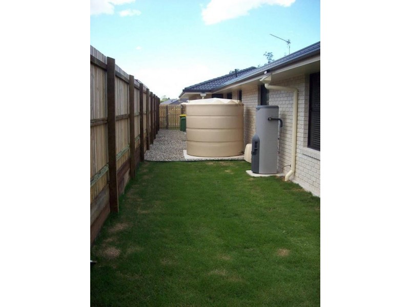 36 Heights Road, Beerwah QLD 4519