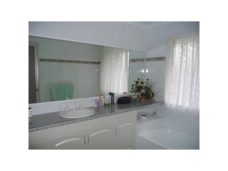 Glass House Mountains QLD 4518