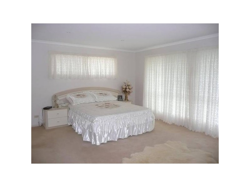 Glass House Mountains QLD 4518