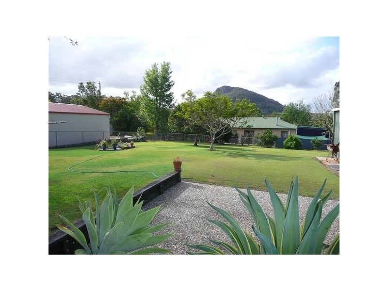 Glass House Mountains QLD 4518