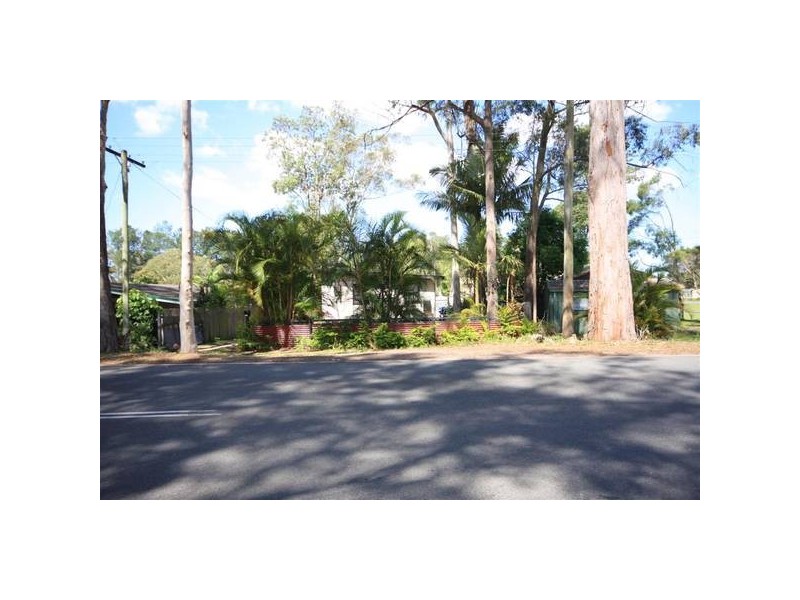 37 Beerwah Parade, Beerwah QLD 4519