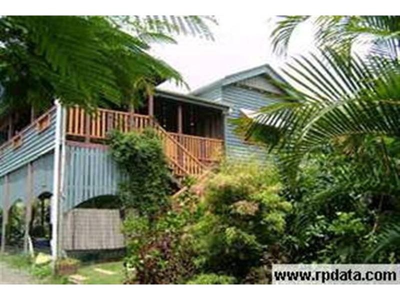 2 Hibiscus Avenue, Beerburrum QLD 4517