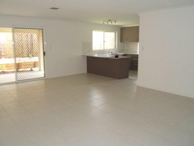15 Usher Blvd, Beerwah QLD 4519
